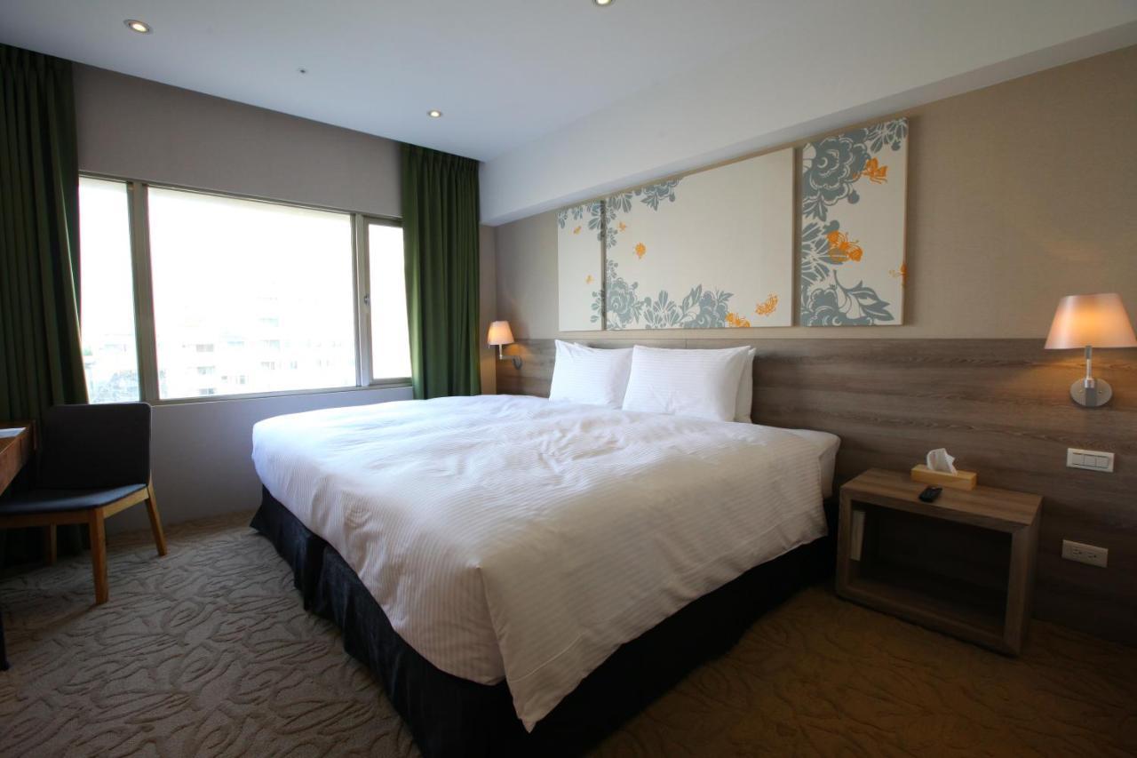 Aeris International Hotel Taichung Extérieur photo