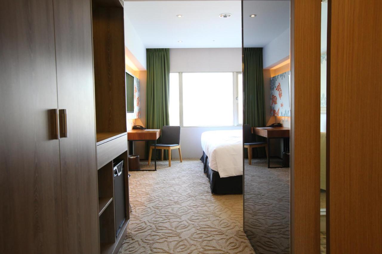 Aeris International Hotel Taichung Extérieur photo