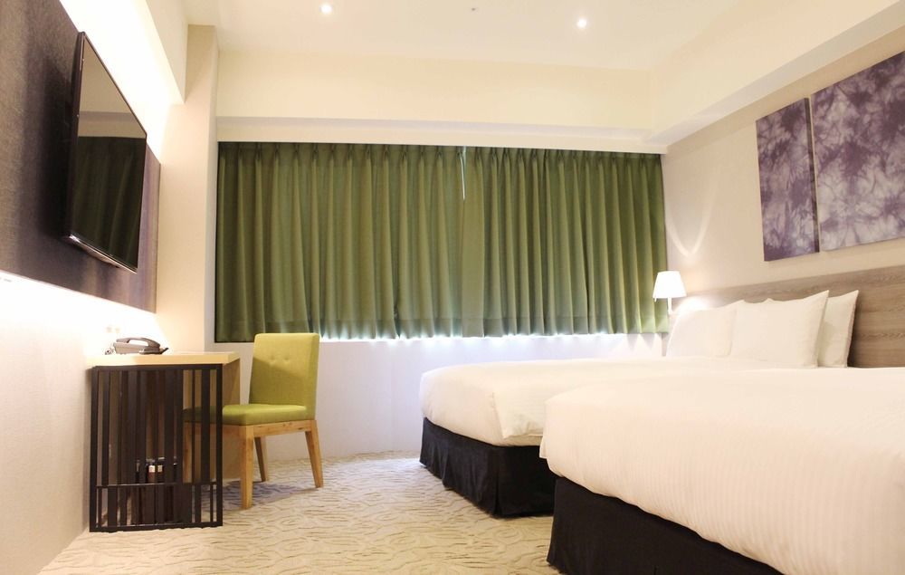 Aeris International Hotel Taichung Extérieur photo